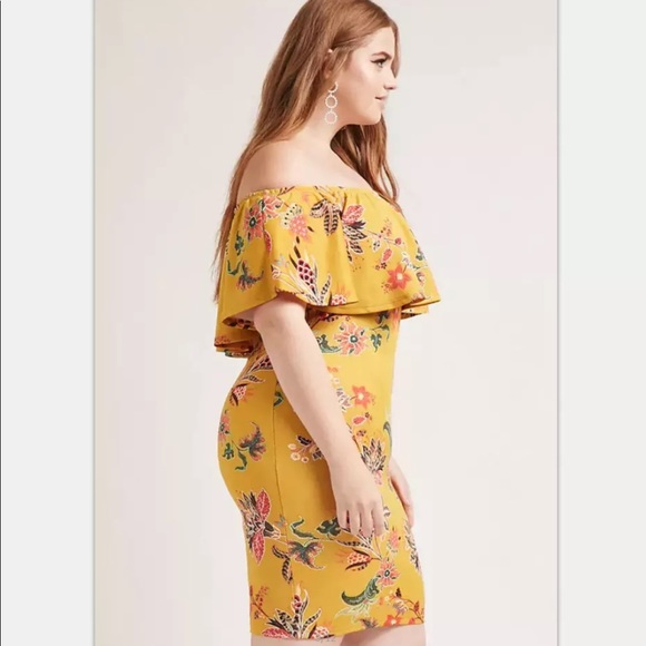 Plus Size Off Shoulder Dress - Picture 2 of 4